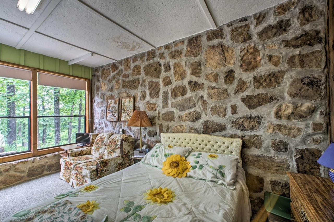 Pine Lodge Cabin On 450 Acres In Ozark Mountains Ponca Exterior photo