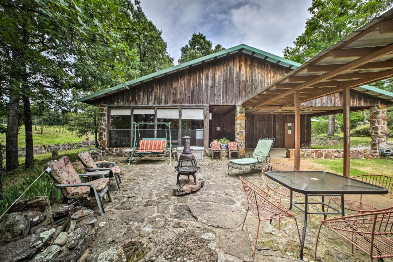 Pine Lodge Cabin On 450 Acres In Ozark Mountains Ponca Exterior photo