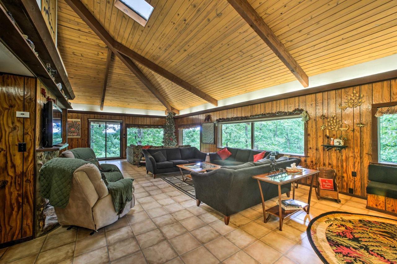 Pine Lodge Cabin On 450 Acres In Ozark Mountains Ponca Exterior photo