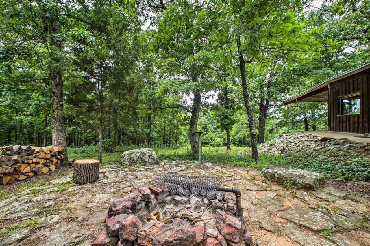 Pine Lodge Cabin On 450 Acres In Ozark Mountains Ponca Exterior photo